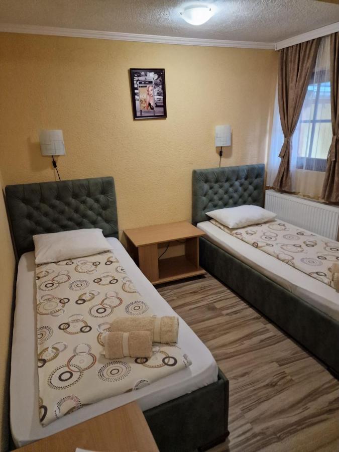 Hotel Etno Kuca Sa Konacistem Gocko Vrnjačka Banja Exterior foto